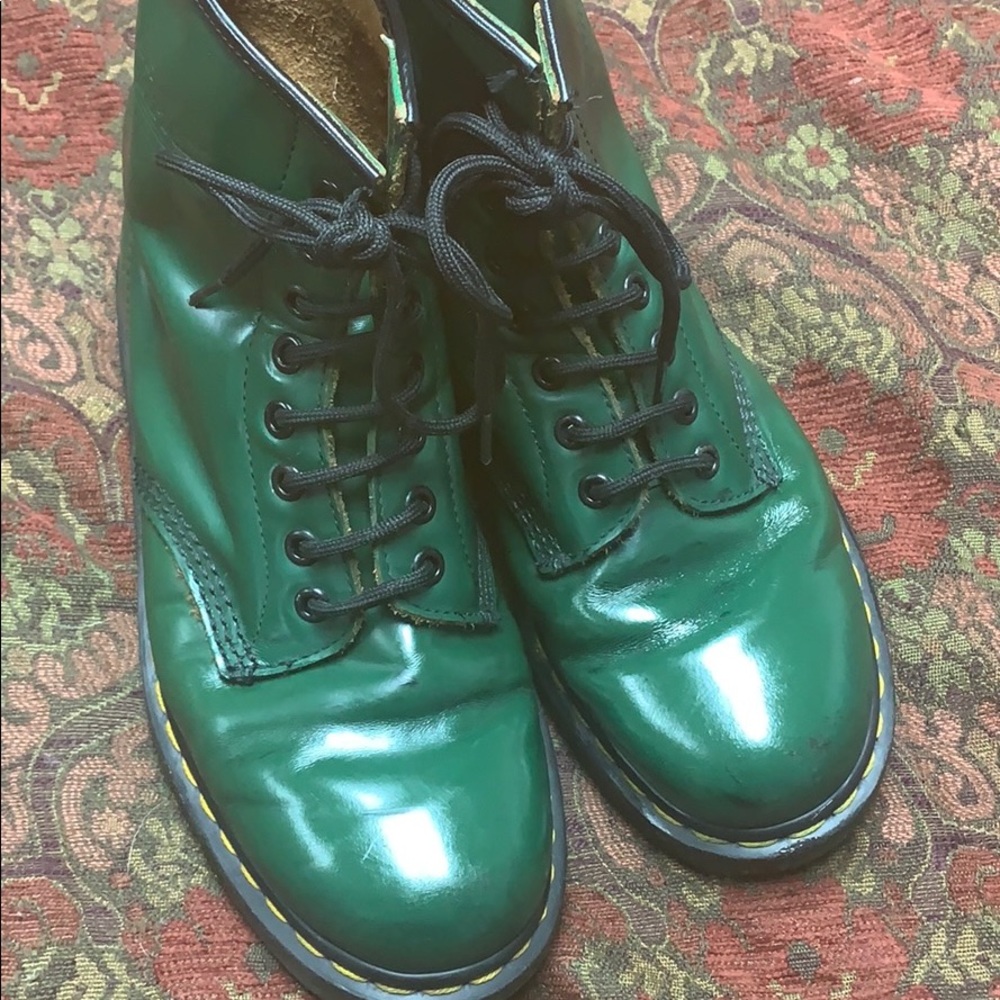 Dr. Martens 1460 Green GUC UK6 refurbished
